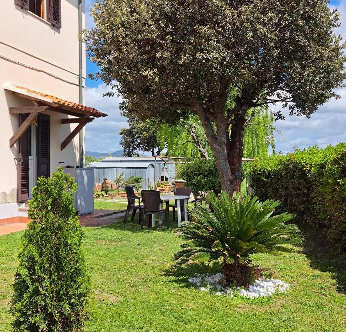 Rosignano Marittimo Rosa Bianca Apartment